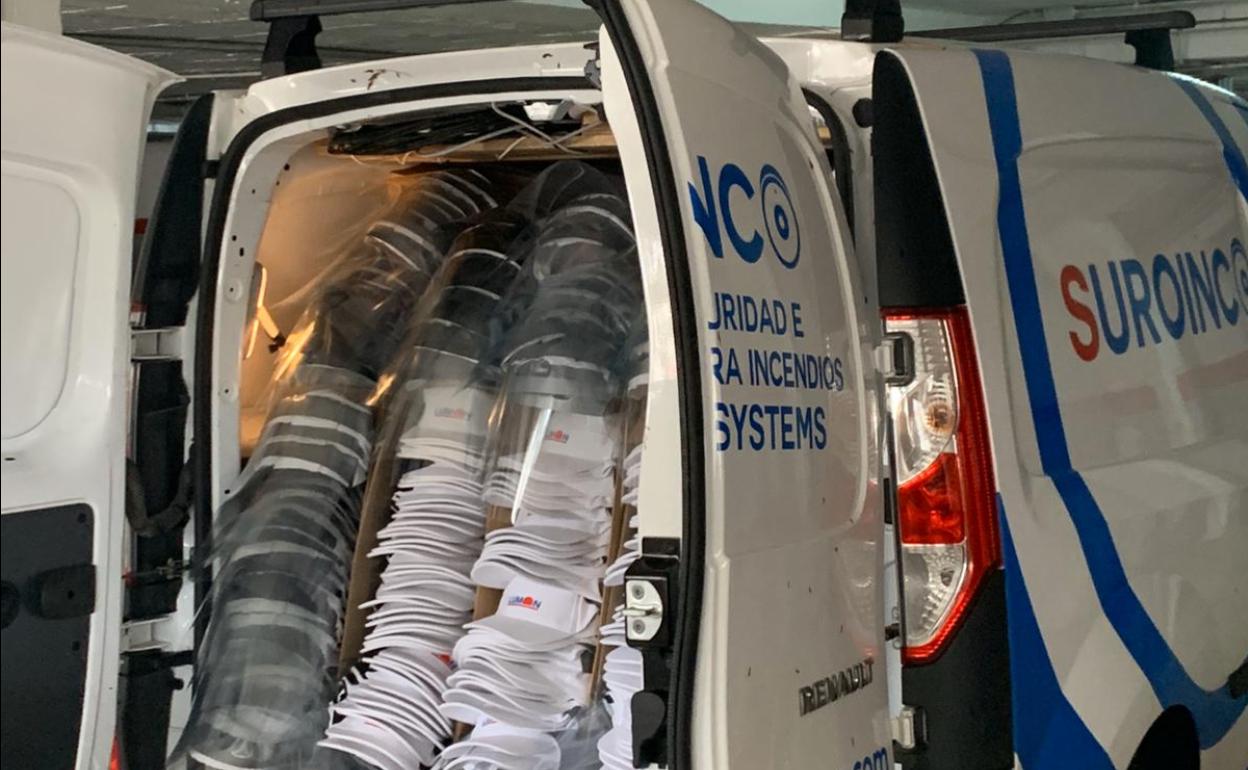 Lumon dona 3.000 pantallas de protección a hospitales y residencias