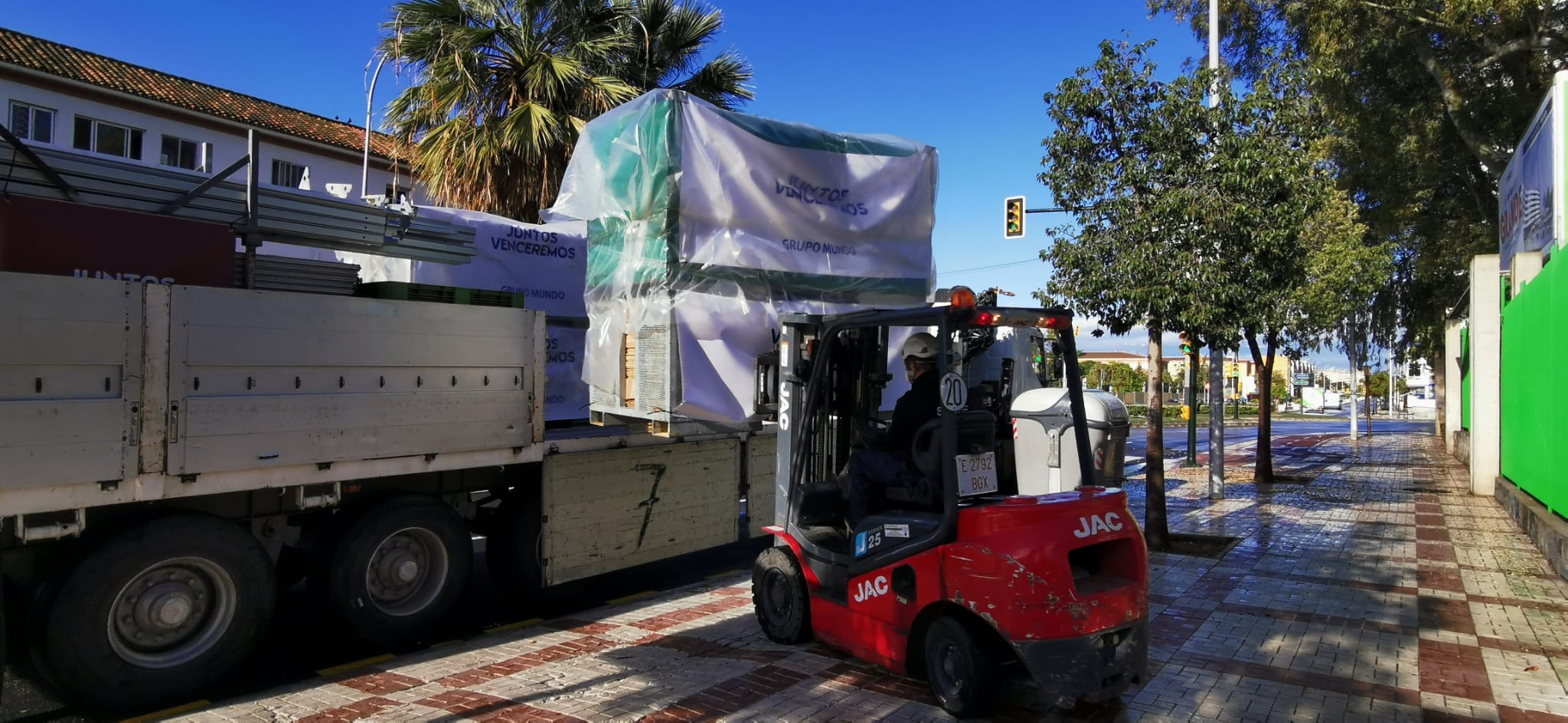 El acondicionamiento de la Ciudad Deportiva de Carranque como hospital de campaña va a buen ritmo
