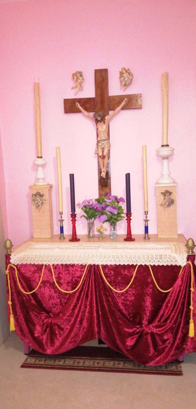La imagen del Stmo. Cristo del Amor se encuentra en la casa de Francisco González, en San Pedro Alcántara