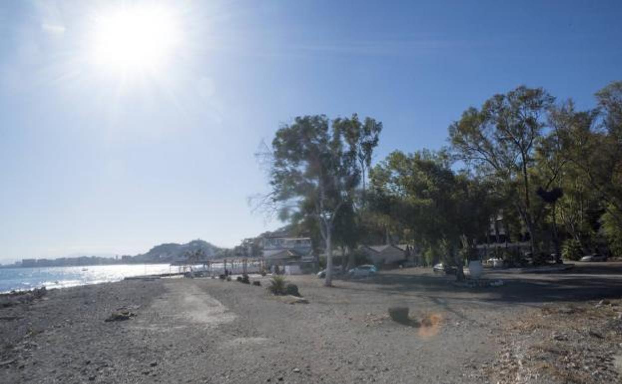 Otra mujer ha sido denunciada en la capital por tomar el sol en los Baños del Carmen. 