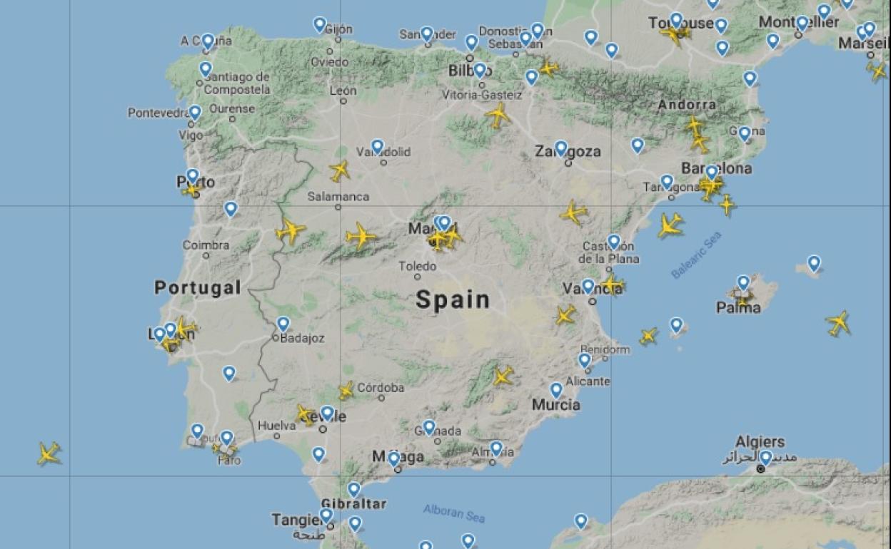 Tráfico aéreo en España a las 12:00 horas de este lunes.