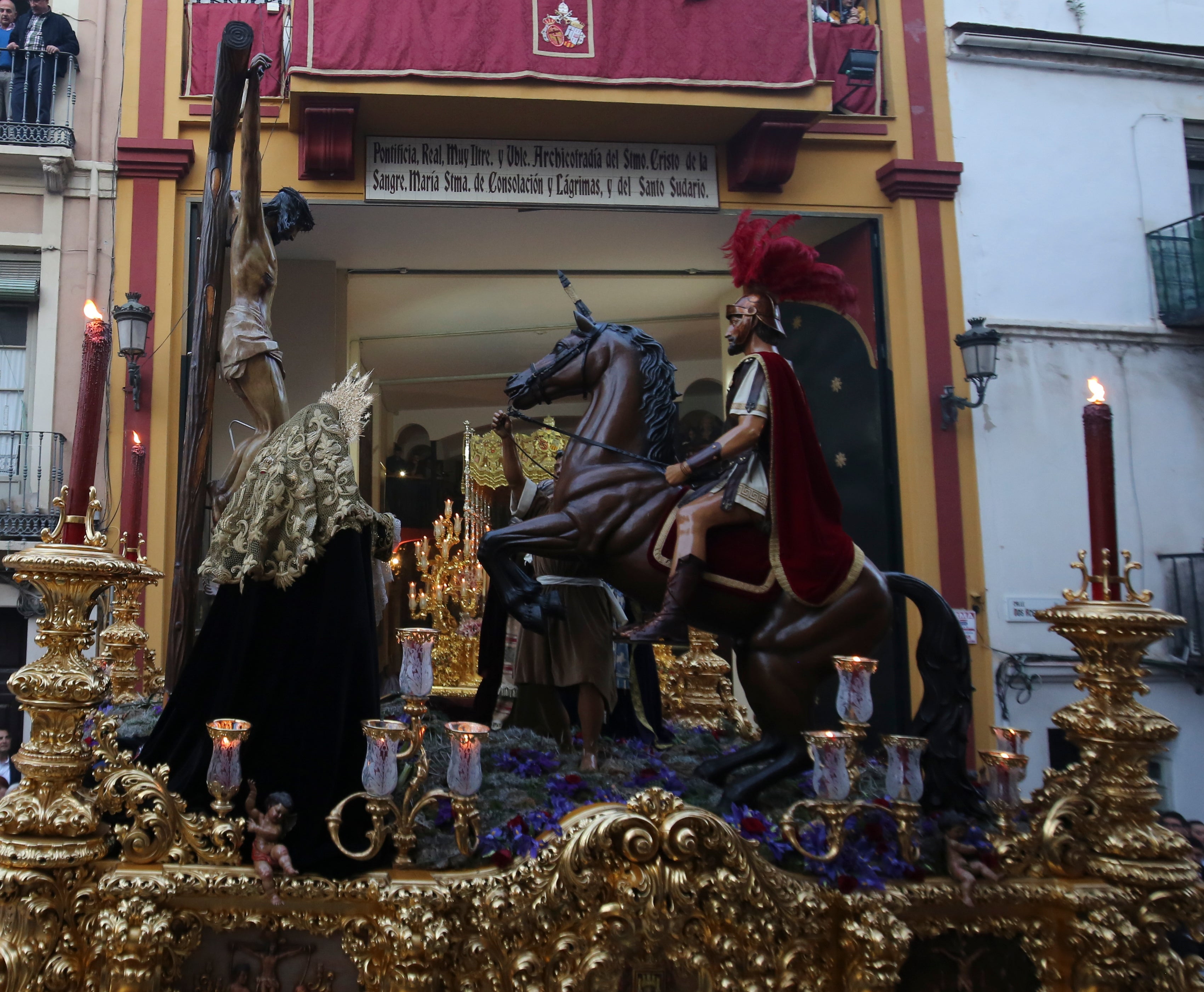 El Cristo de la Sangre y María Santísima de Consolación y Lágrimas por las calles de Málaga