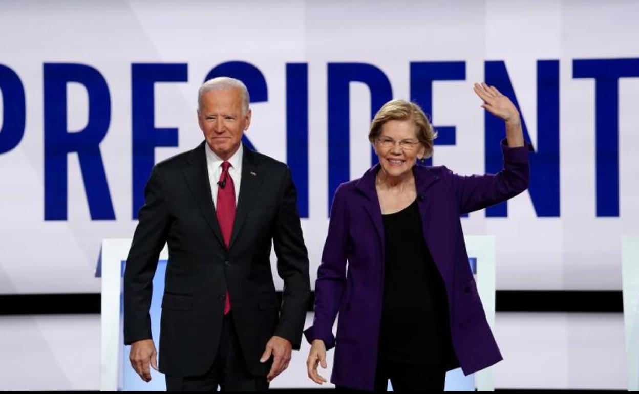 Joe Biden y Elizabeth Warren.