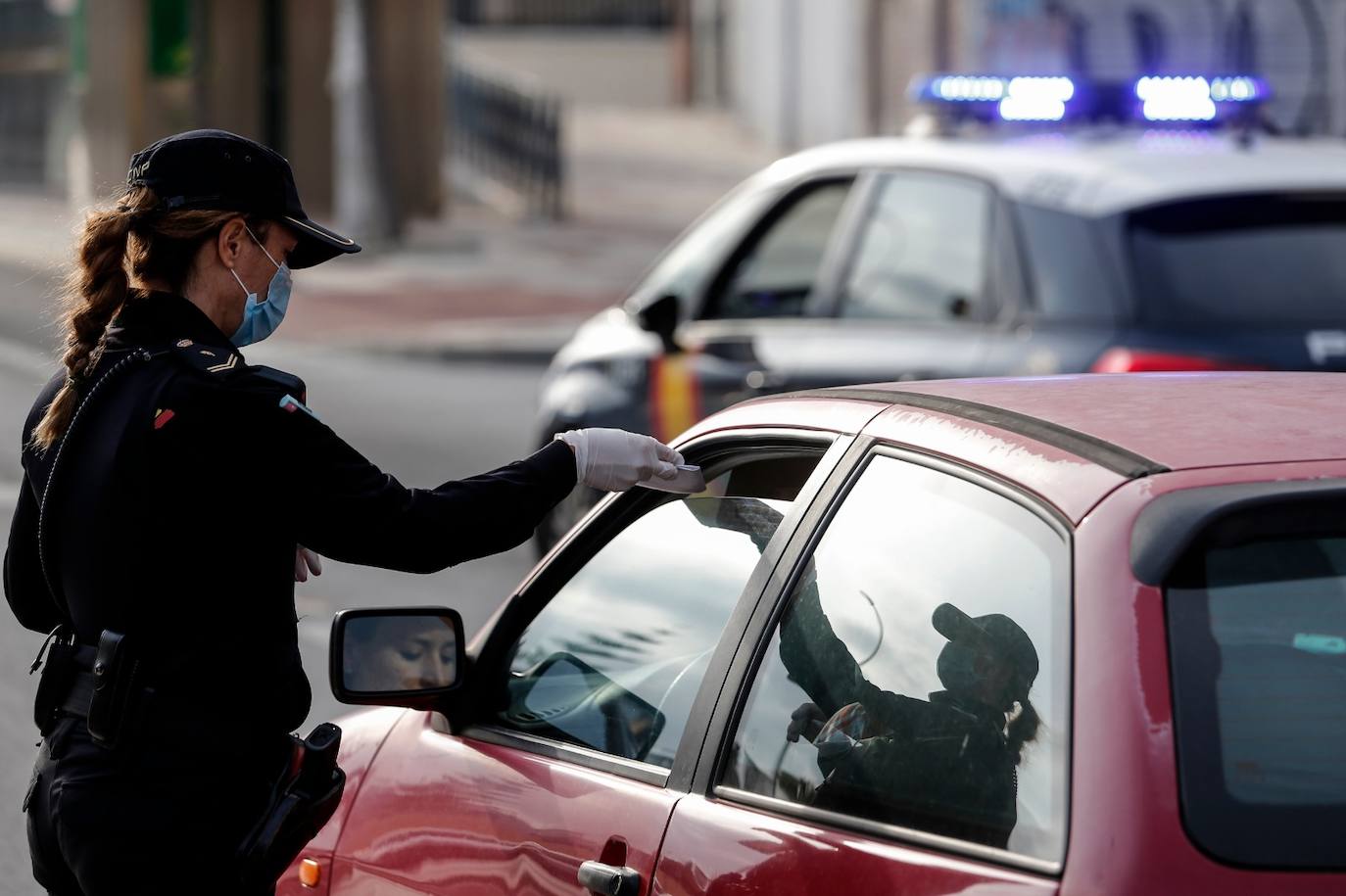 Control policial para garantizar el confinamiento