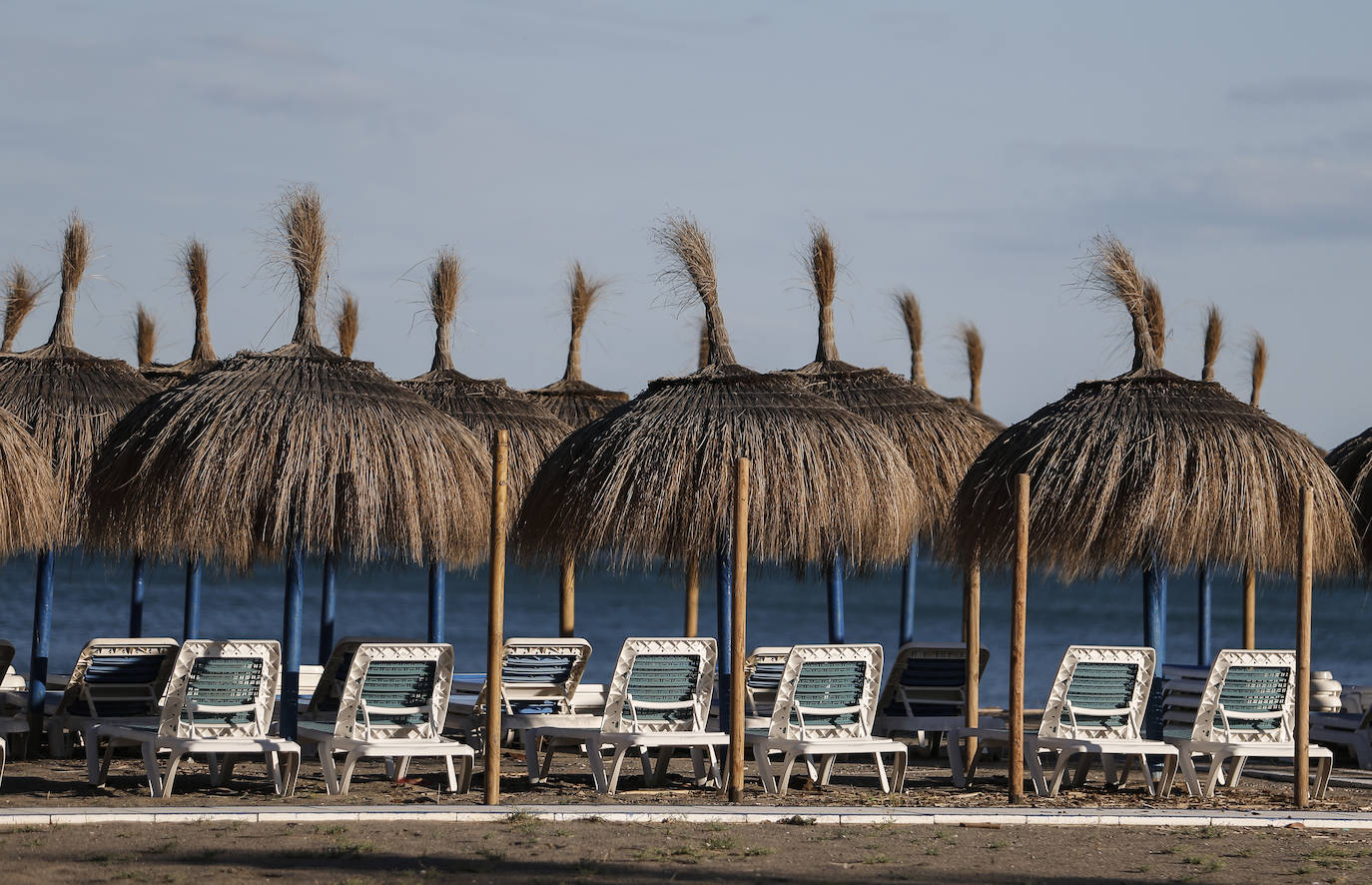 Playas desiertas en la costa de Torremolinos