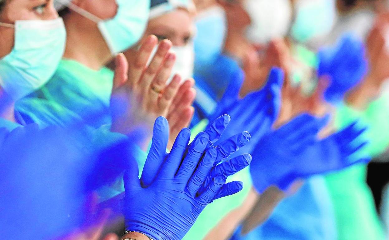 Profesionales sanitarios del Hospital Clínico. 