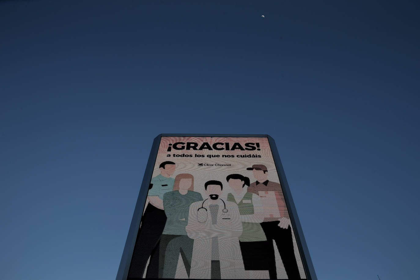 Publicidad de agradecimiento a los profesionales que están trabajando estos días