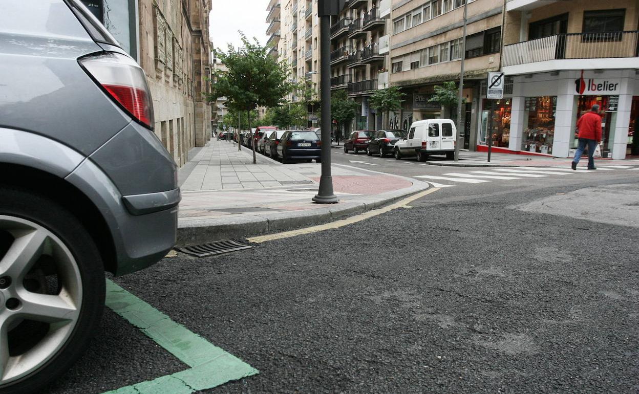 Las dos maniobras básicas que recomienda la OCU para que no falle el coche tras el confinamiento