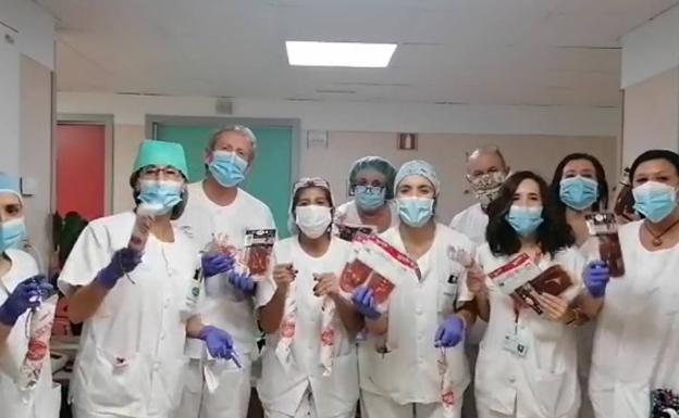 Donación de Prolongo al Hospital Materno Infantil de Málaga. 