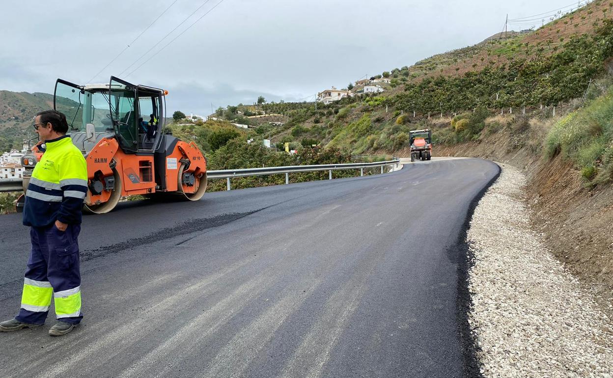 Estado en el que ha quedado el tramo de calzada de la carretera MA-3109 tras las obras de reparación. 