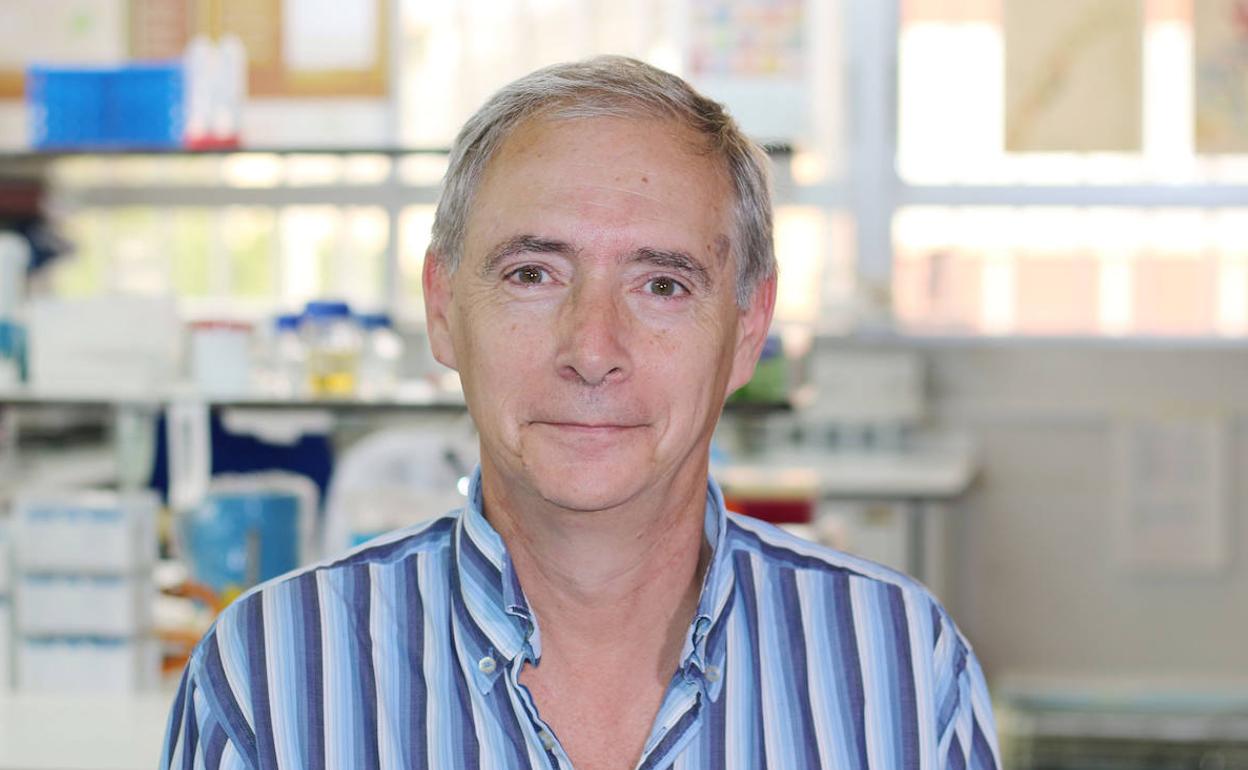 Rodríguez Bejarano: «El coronavirus perderá agresividad; no le interesa ser letal para sobrevivir»
