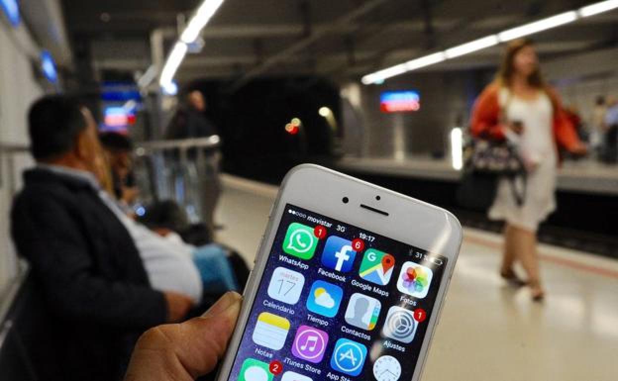 Apps para medir la distancia social o geolocalizar personas enfermas: así puede protegerte tu móvil del coronavirus