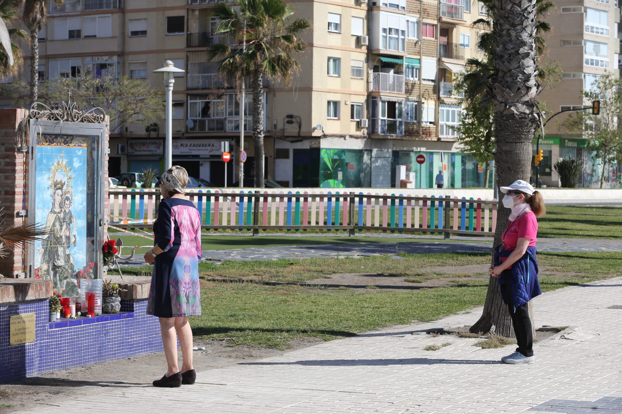 El inicio del desconfinamiento deja imágenes que no se veían en las calles desde hacía al menos 48 días