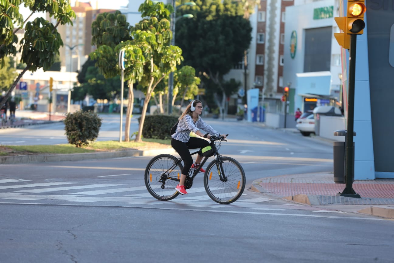 El inicio del desconfinamiento deja imágenes que no se veían en las calles desde hacía al menos 48 días