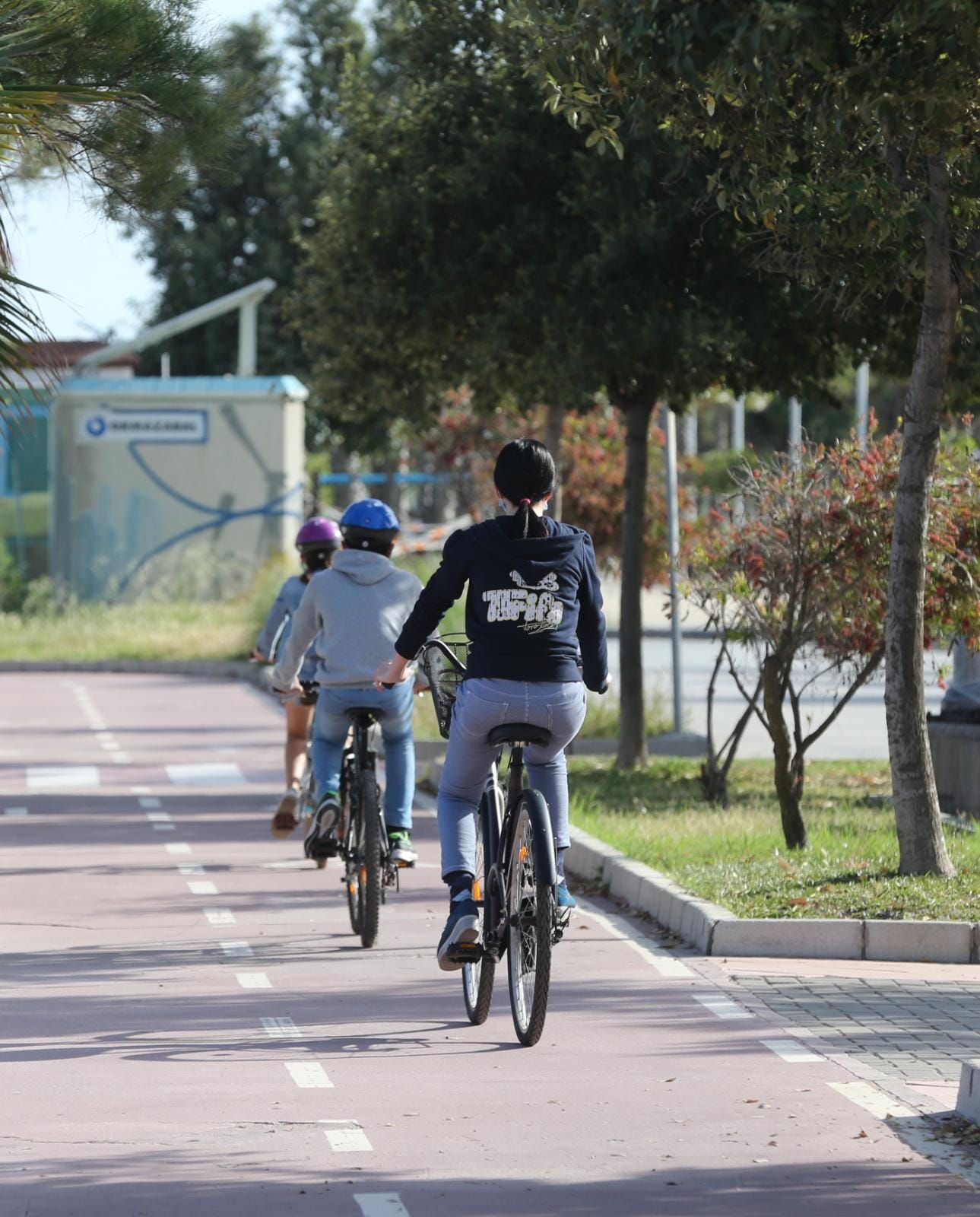 El inicio del desconfinamiento deja imágenes que no se veían en las calles desde hacía al menos 48 días