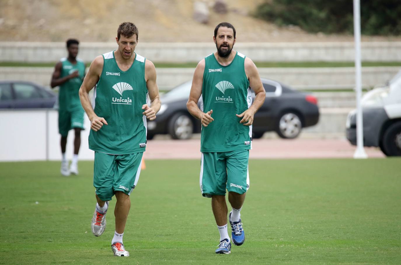 El canterano del Unicaja ha militado también en el Bilbao Basket, el Herbalife Gran Canaria, el Girona, el Barcelona, el Iberostar Tenerife y el Zaragoza.