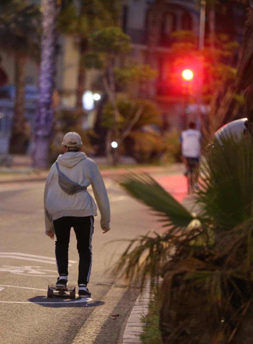 El paseo marítimo de Picasso cerrará todas las tardes. 