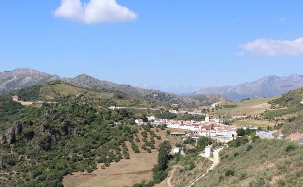 Atajate visto desde un mirador situado en la carretera de Algeciras