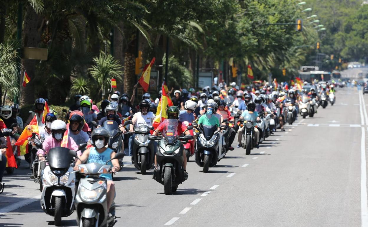 Caravana protesta de Vox por las calles de Málaga
