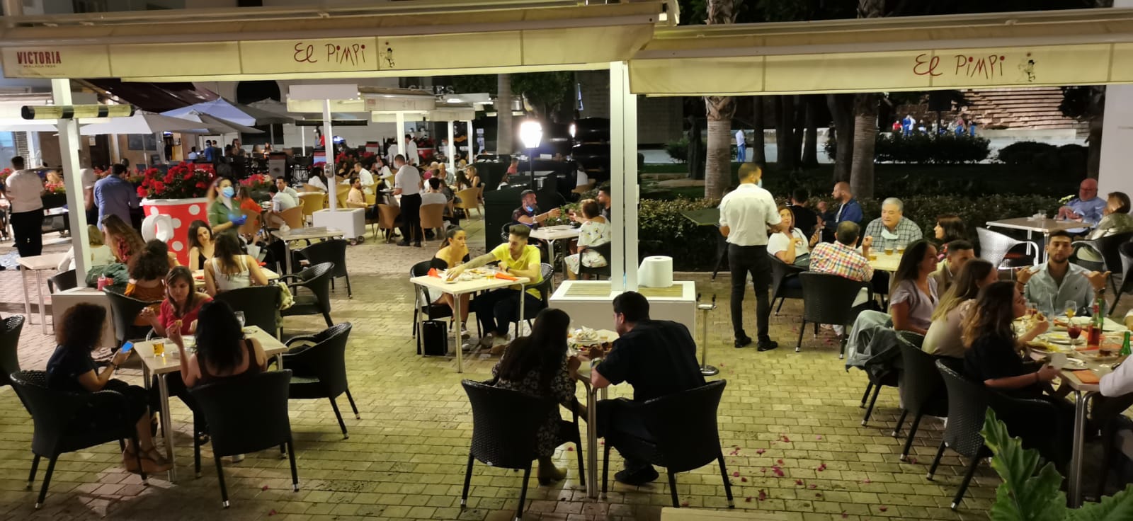 La vuelta a los bares y terrazas revela una nueva forma de vivir la noche en Málaga
