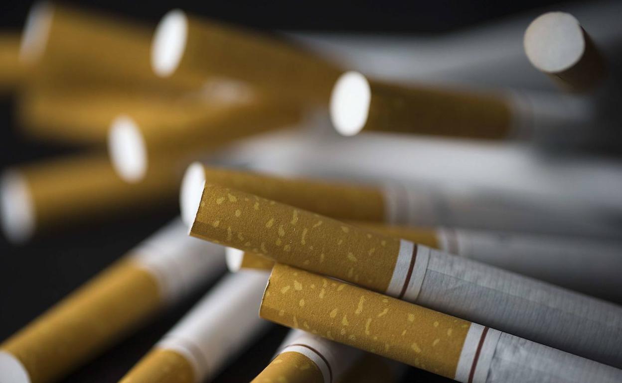 Sanidad aconseja no fumar inmediatamente después de usar gel hidroalcohólico