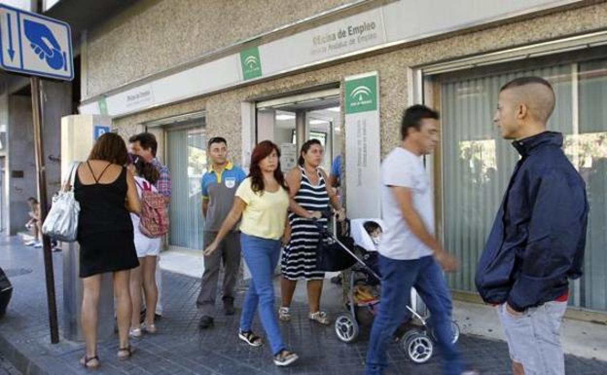 Andalucía registra 9.210 parados menos en mayo pese al Covid-19 