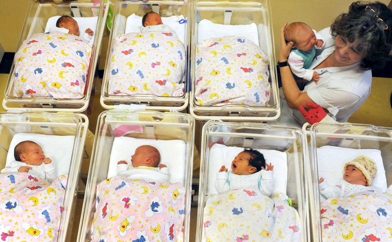 Los nombres de niños y niña más usados en España en 2019