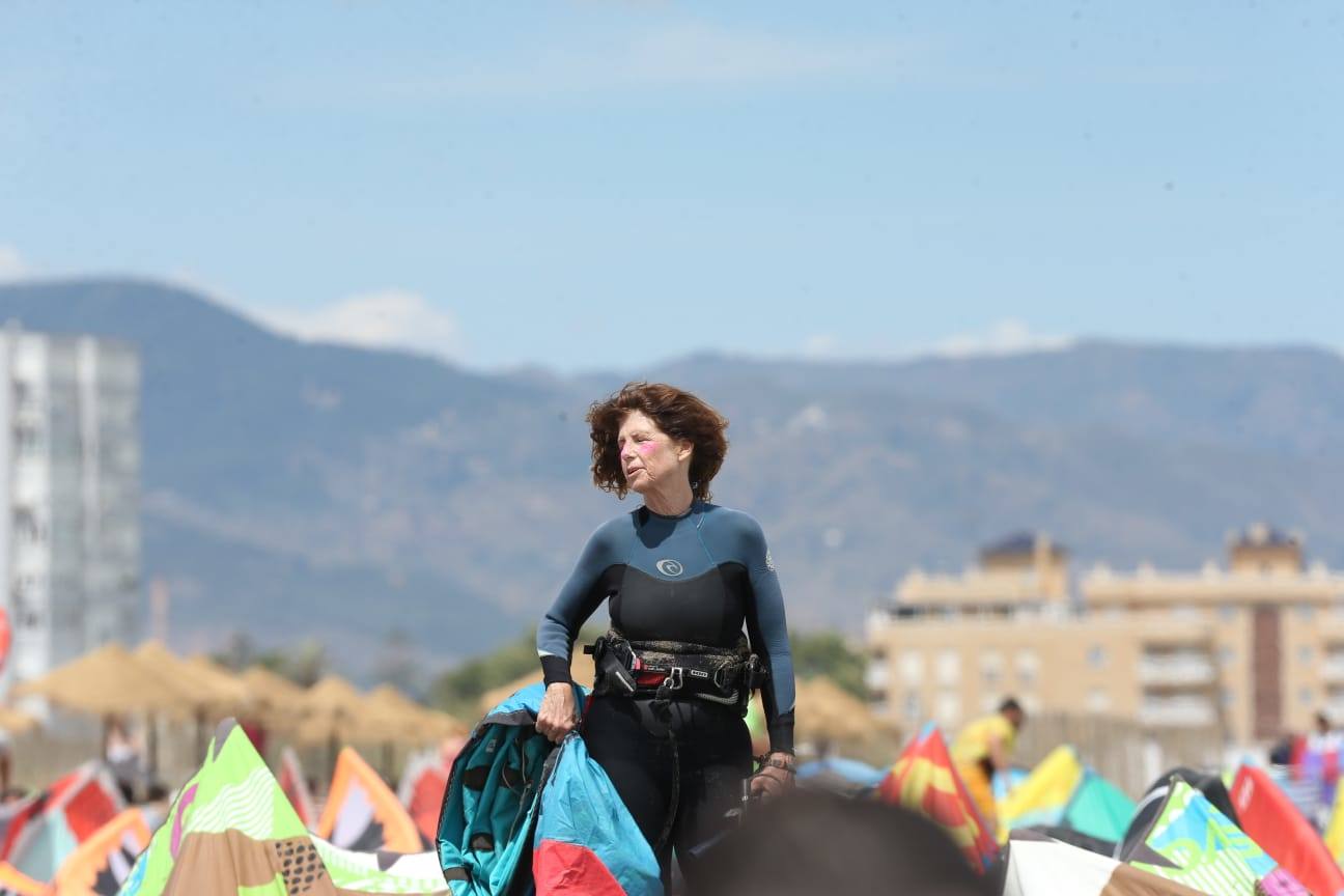 Los aficionados a los deportes de viento también han aprovechado este sábado. 