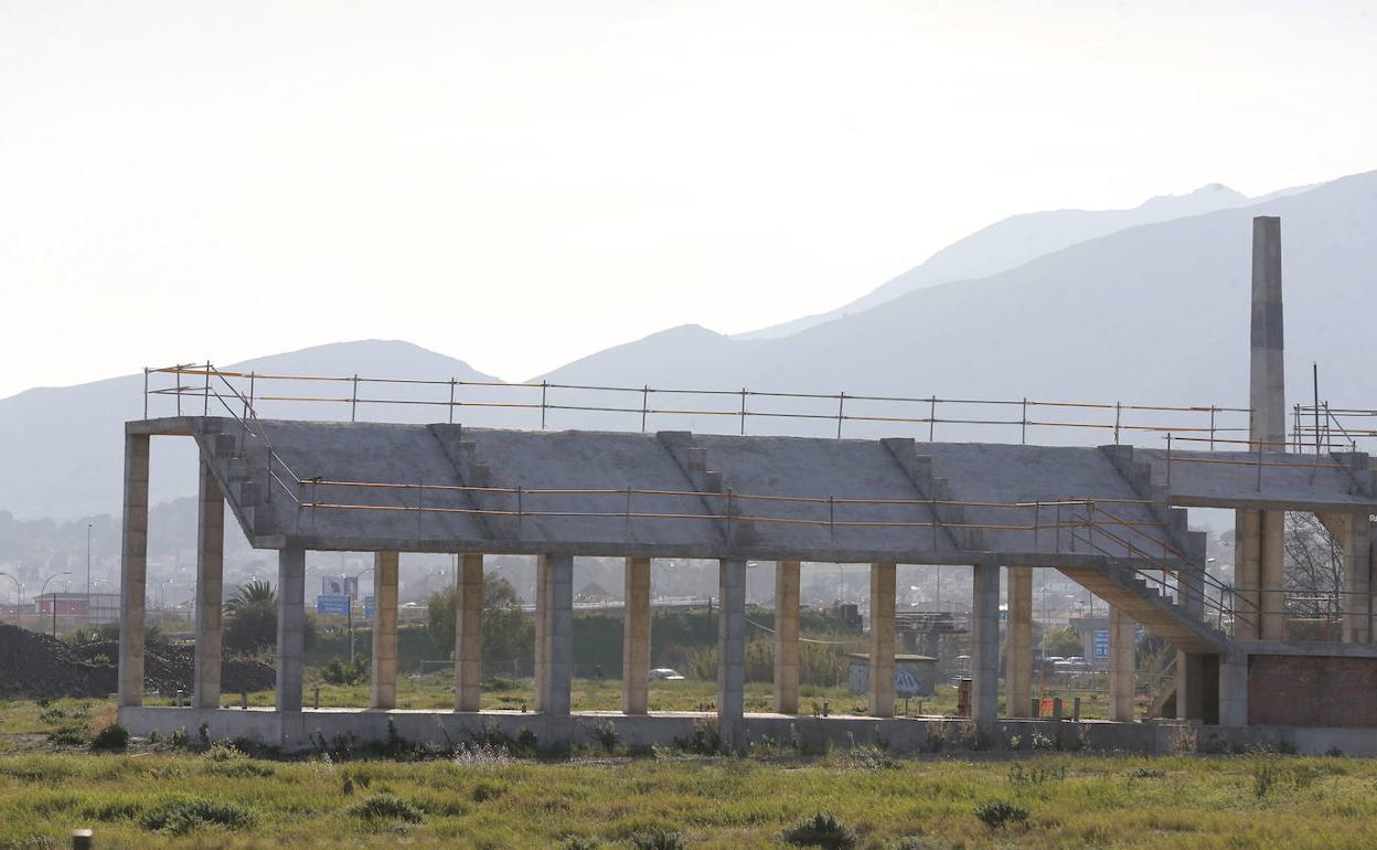Aspecto actual de las obras de La Academia, paradas por el momento.