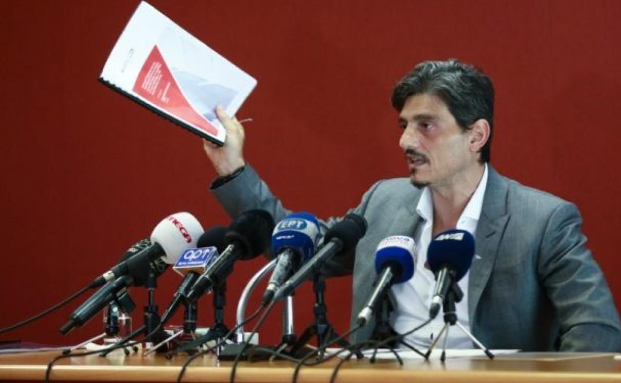 Dimitris Giannakopoulo, es el dueño del Panathinakos. 