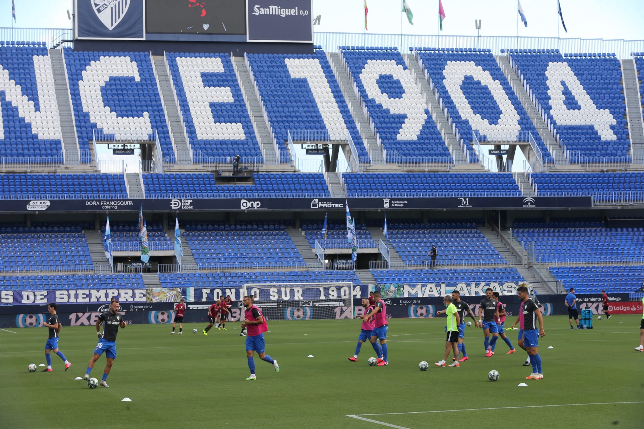 La vuelta del fútbol a La Rosaleda tras el parón de LaLiga por la pandemia