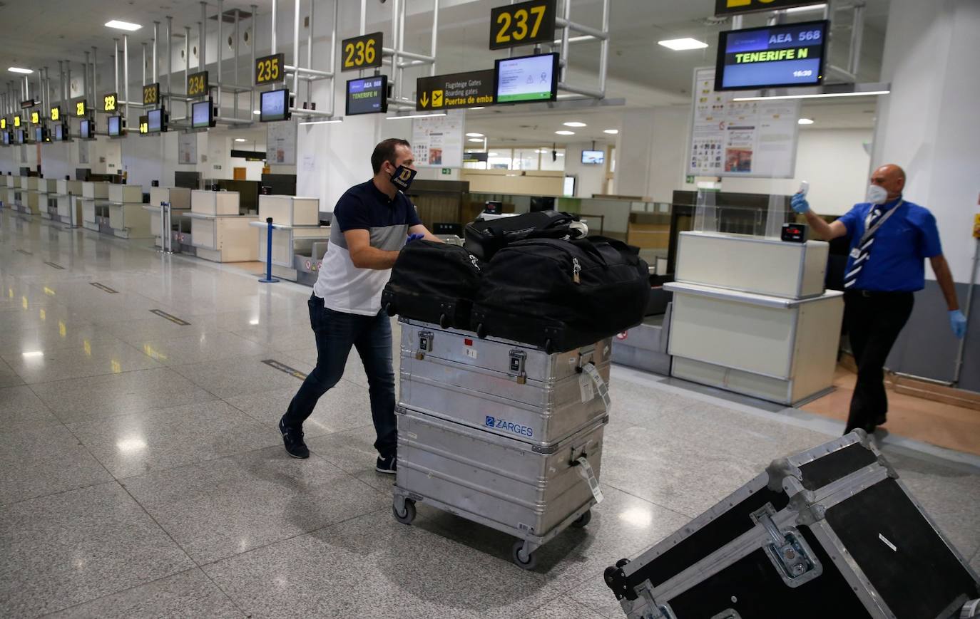 El Málaga se mide este lunes al Tenerife a las 21.30 horas