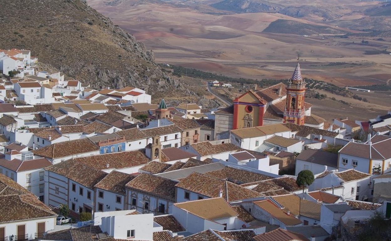 Vista de Cañete la Real.