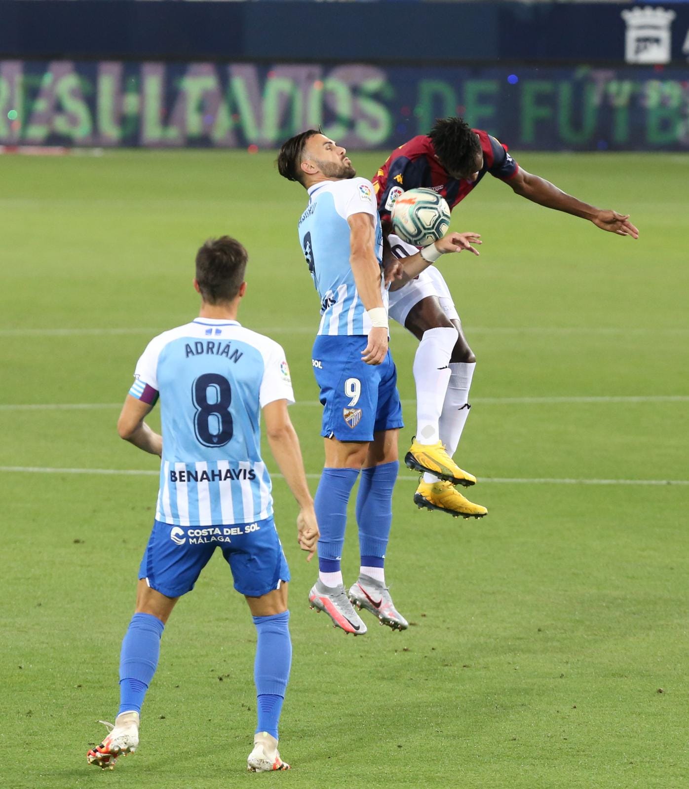 Todos los momentos del partido en imágenes desde La Rosaleda, que por segunda vez abre sus puertas para el fútbol pero sin aficionados en las gradas. 