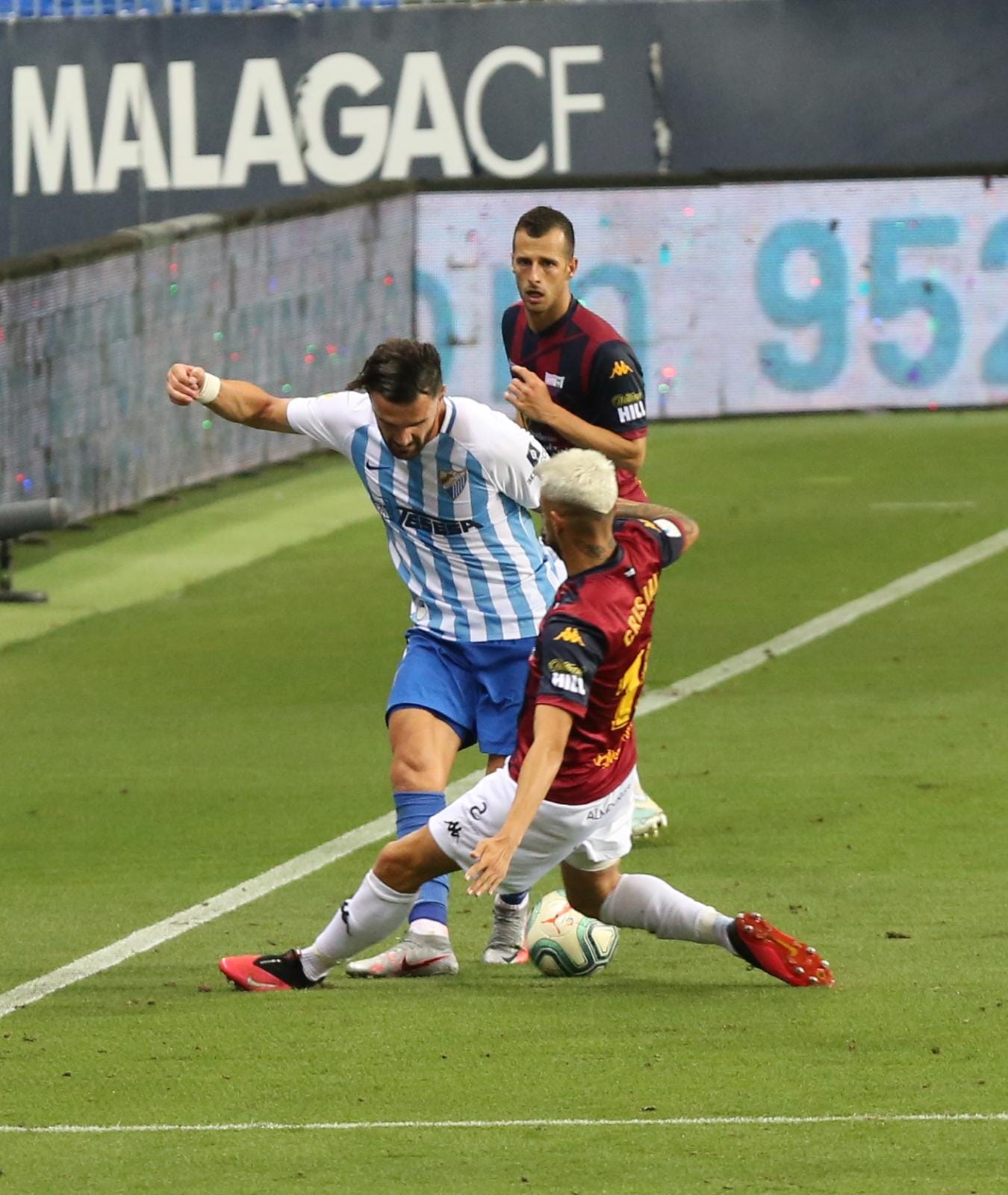 Todos los momentos del partido en imágenes desde La Rosaleda, que por segunda vez abre sus puertas para el fútbol pero sin aficionados en las gradas. 
