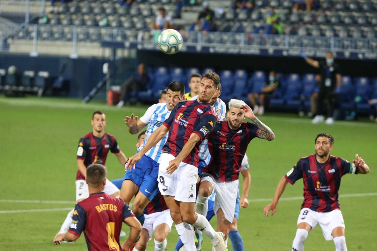 Todos los momentos del partido en imágenes desde La Rosaleda, que por segunda vez abre sus puertas para el fútbol pero sin aficionados en las gradas. 