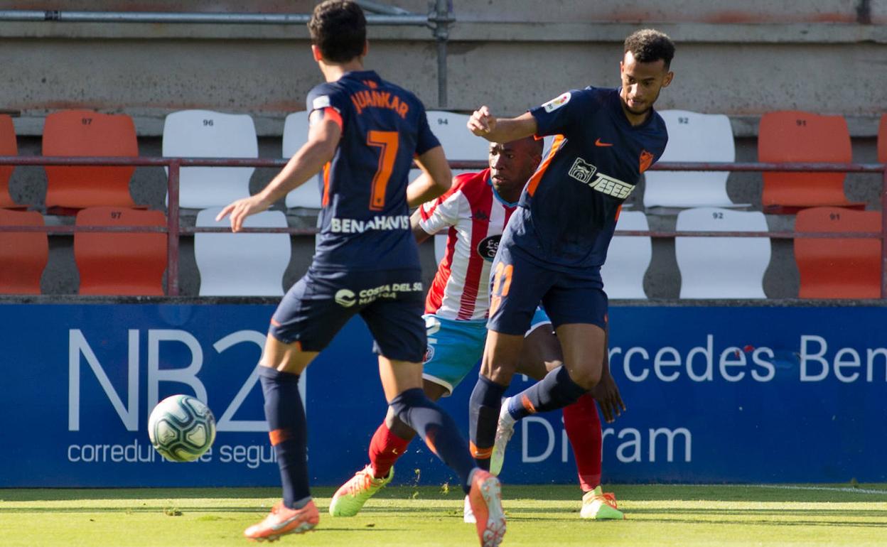 Hicham, en el partido contra el Lugo. 