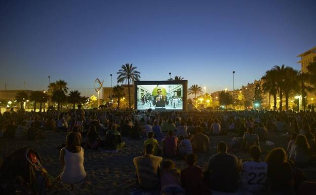 Vuelve el Cine de Verano a Málaga: un programa con 108 proyecciones gratuitas en 18 espacios