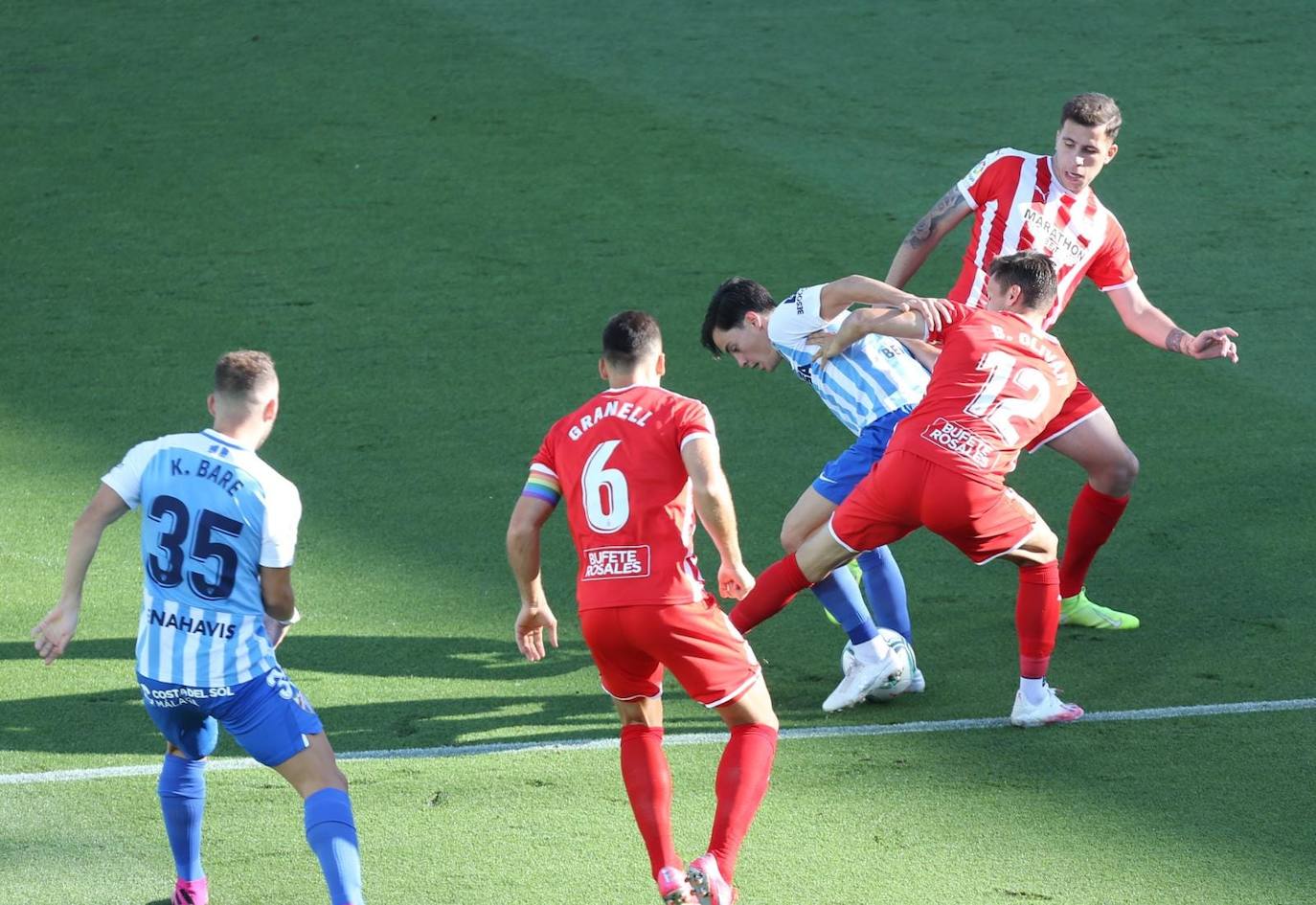 El Málaga gana al Girona (2-0).