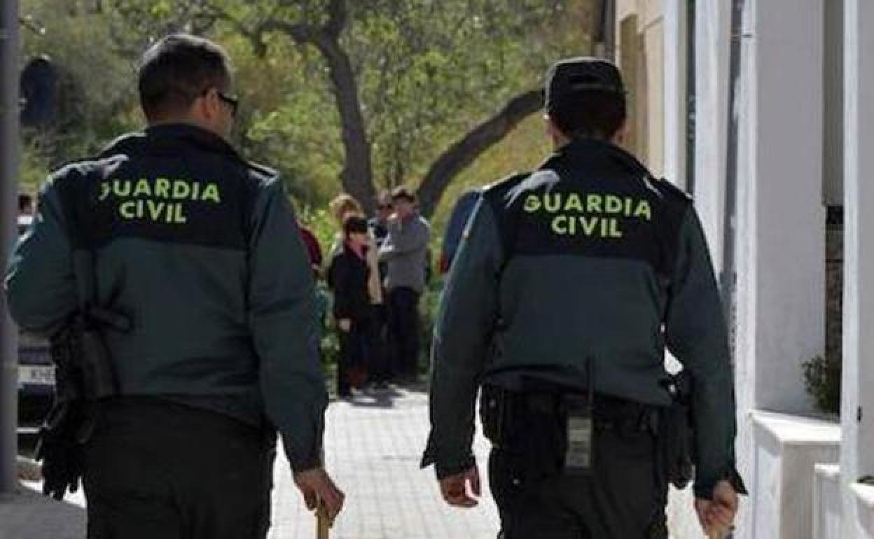 Unos 300 agentes participan en una operación antidroga desarrollada en Málaga, Cádiz y Huelva