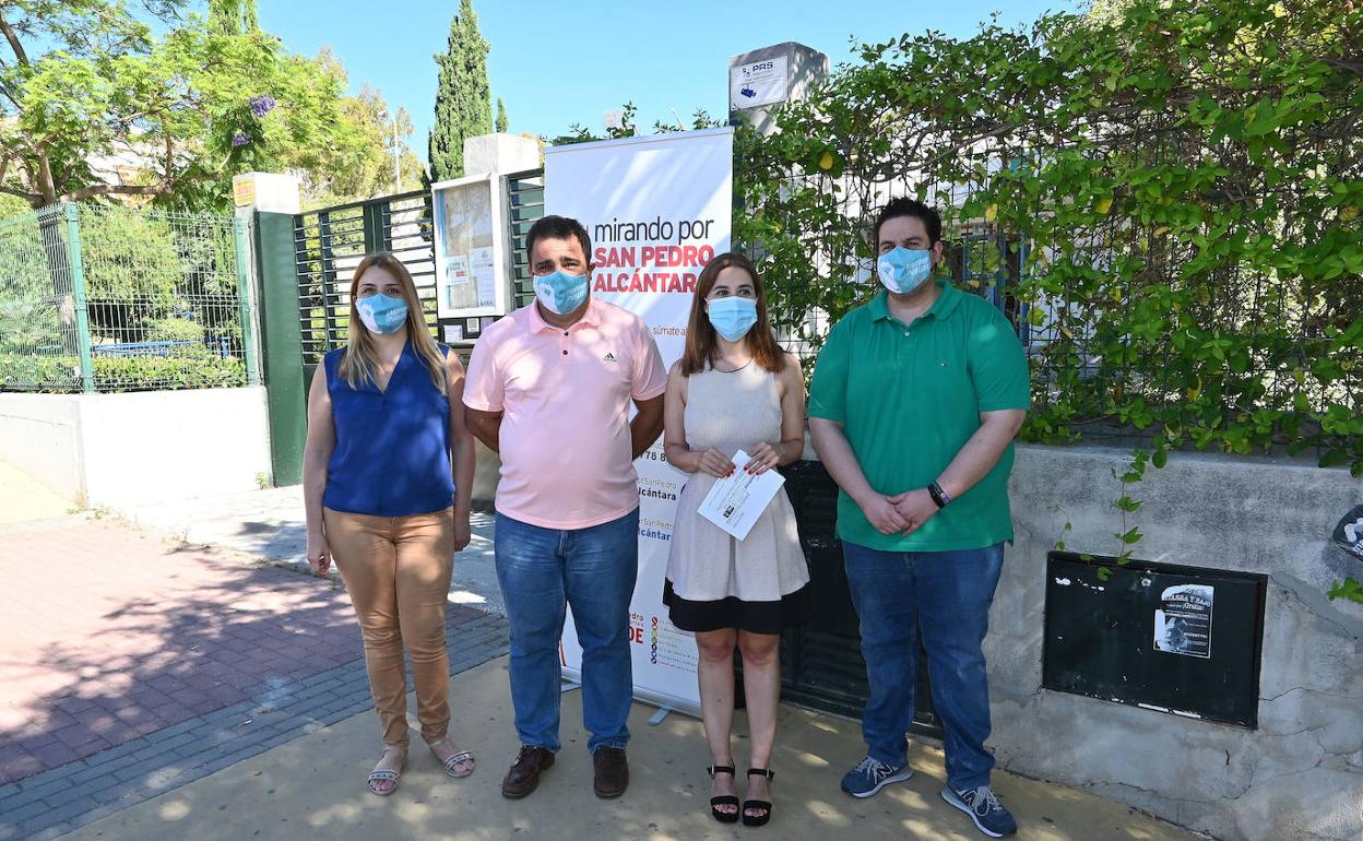 El PSOE denuncia la supresión del servicio de transporte en el colegio María Teresa León de San Pedro