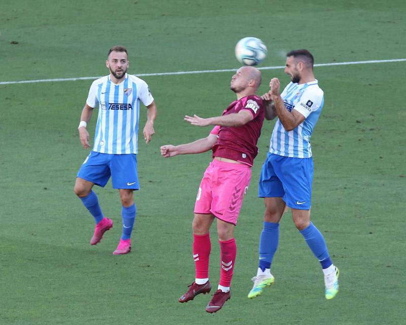 Duelo directo entre dos rivales que luchan por la permanencia en Segunda a falta de pocas jornadas para el final del campeonato.