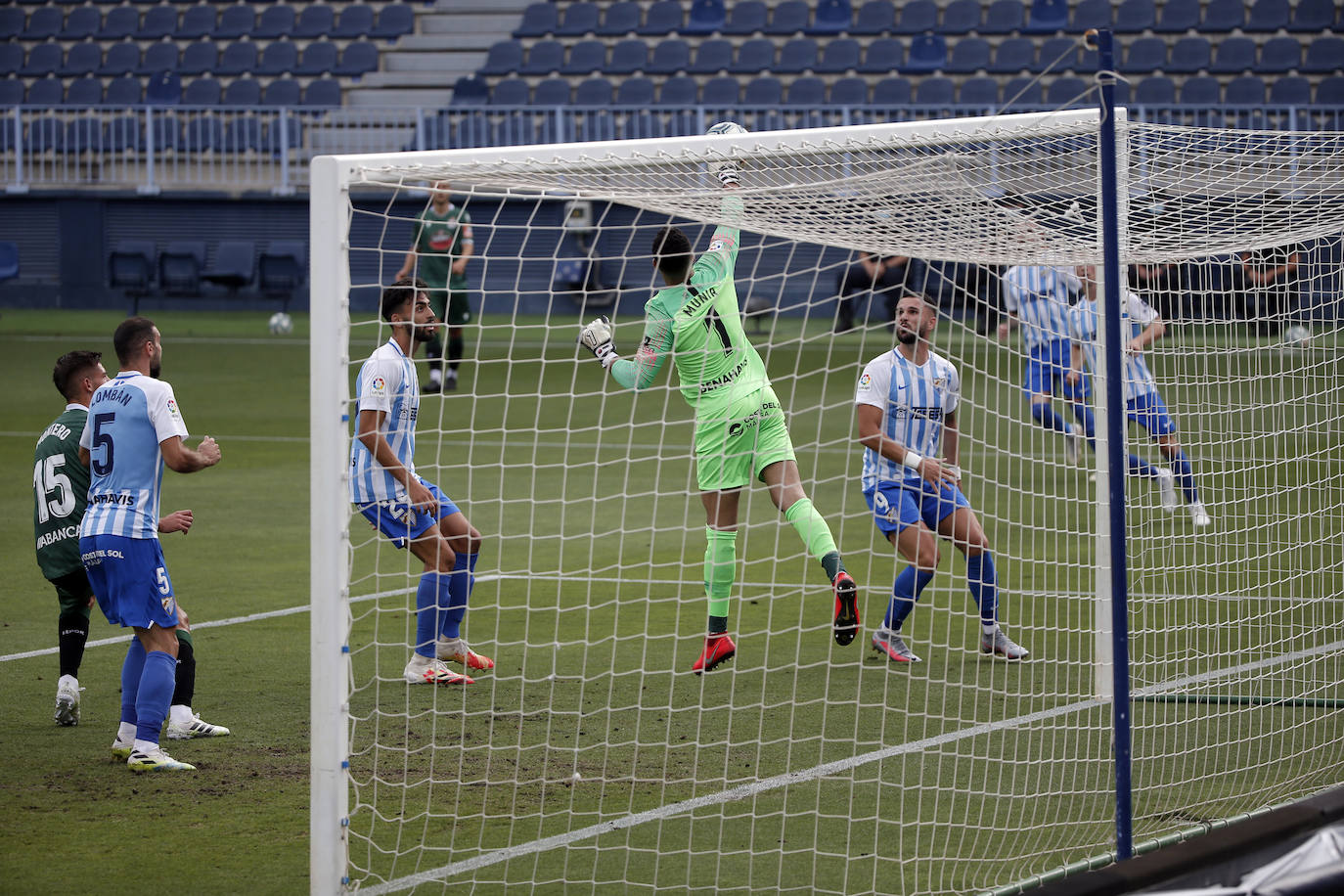 El Málaga logró una valiosa victoria en La Rosaleda