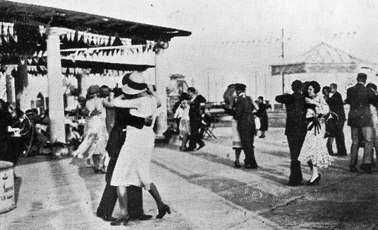 Baile celebrado en el recinto en los años 20.