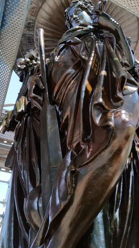 El Ayuntamiento saca lustre a una de las fuentes más emblemáticas de Málaga, fundida en el siglo XIX en Francia y que antes estuvo en las hoy plazas de la Constitución y de la Marina