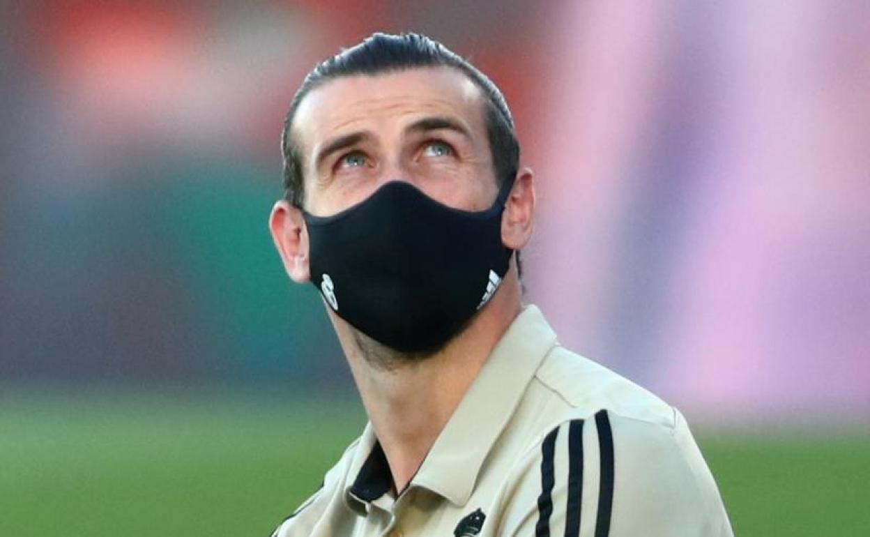 Bale, protegido con una mascarilla en el estadio Alfredo Di Stéfano. 