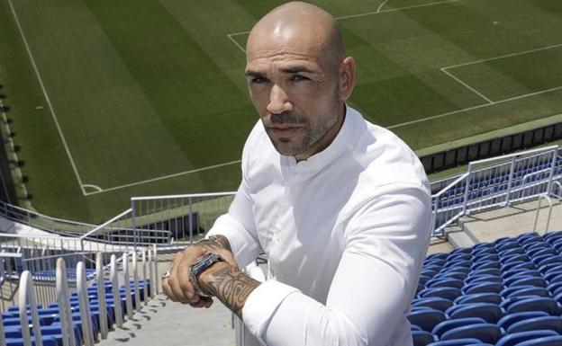 Manolo Gaspar en el Estadio de La Rosaleda. 