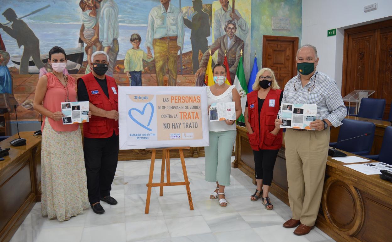 Presentación de la campaña, este jueves en el Ayuntamiento rinconero.