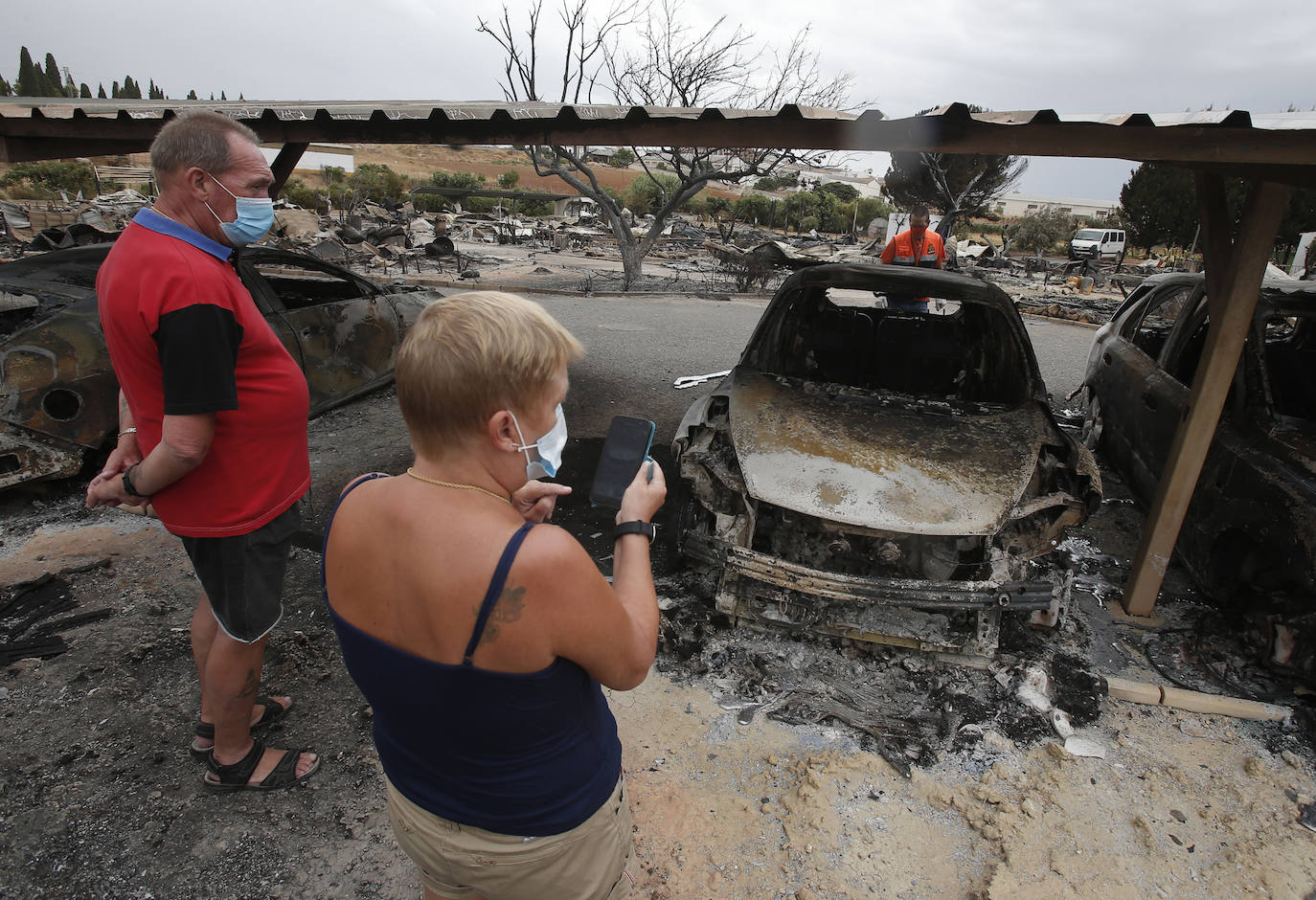 Mollina se vuelca con los más de 70 vecinos desalojados del camping Lazy Days Pueblo Fiesta, en el que 40 casas quedaron totalmente destruidas