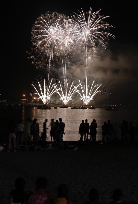 Fotos: Las mejores imágenes de los fuegos artificiales de la Feria de Málaga de los últimos años